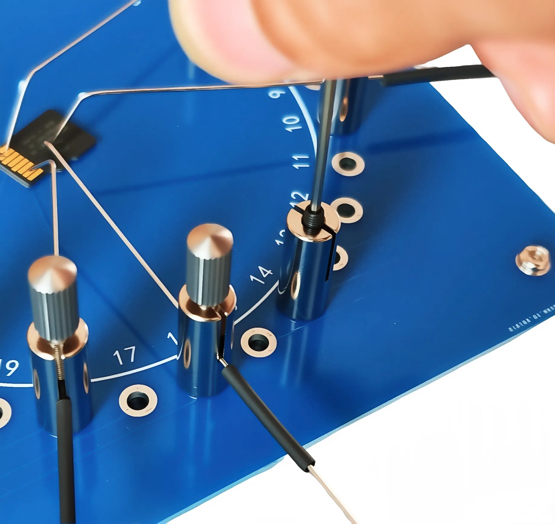 Новый инструмент для восстанов – обзор и цена Electronics Repair Gadgets